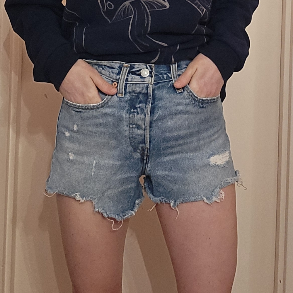 LEVI'S Distressed Denim Shorts